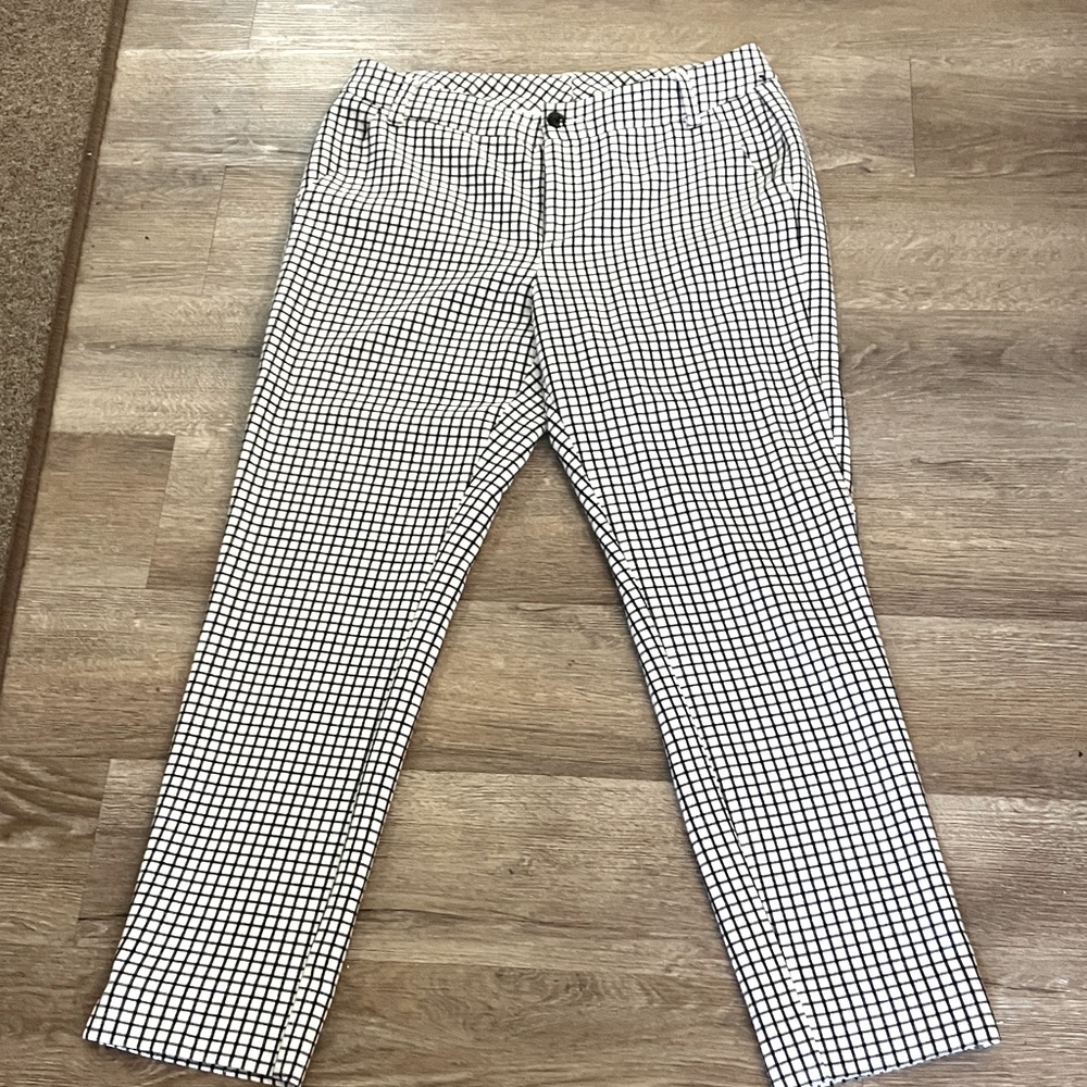 CAbi Black and White Patterned Garment - Picture 3 of 8